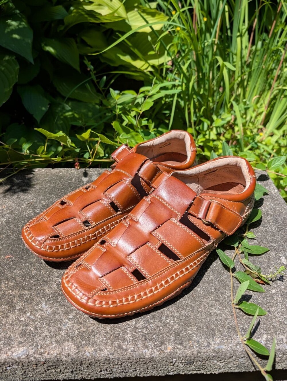 GBX Sentaur 135594 Mens Brown Leather Slip On Sport Sandals Shoes size 9M